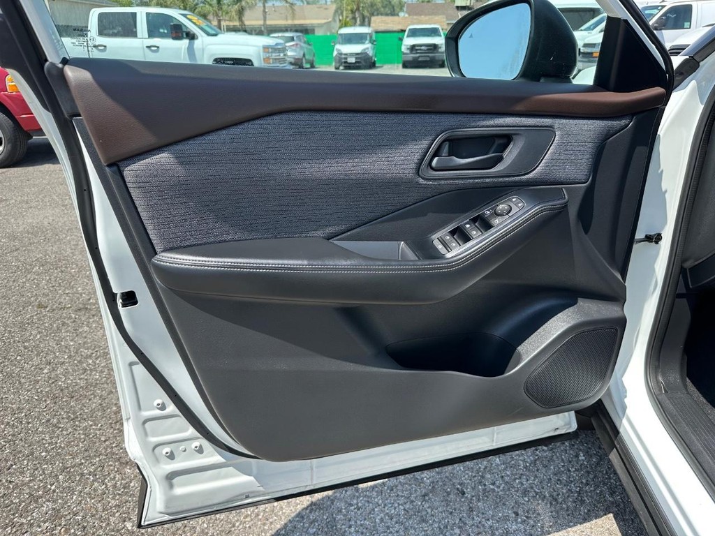 2021 Nissan Rogue S photo 10