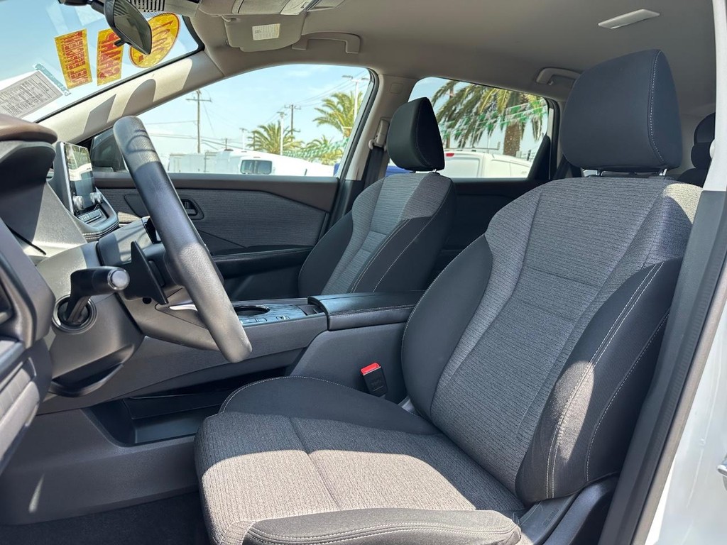 2021 Nissan Rogue S photo 13