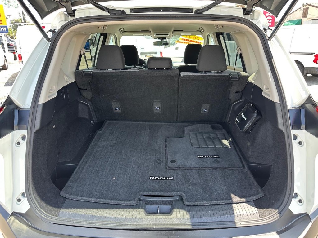 2021 Nissan Rogue S photo 32