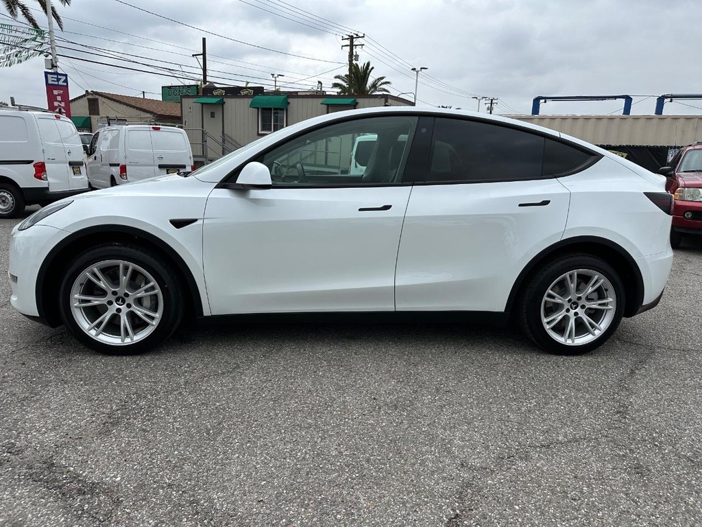 2022 Tesla Model Y Long Range photo 7
