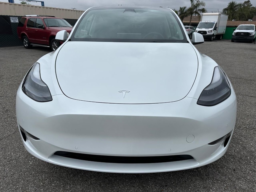 2022 Tesla Model Y Long Range photo 9