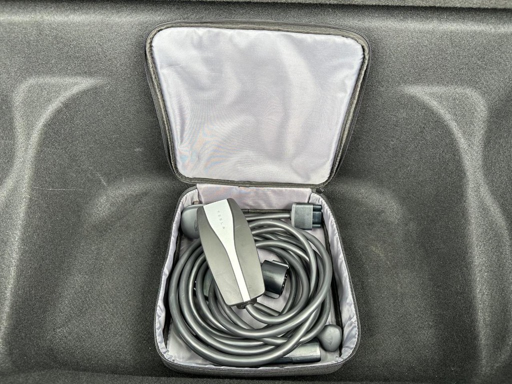 2022 Tesla Model Y Long Range photo 35