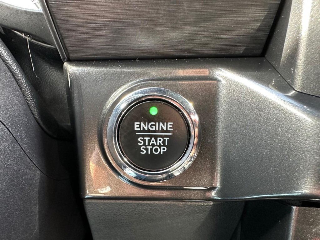 Ford F-150 Vehicle Full-screen Gallery Image 38