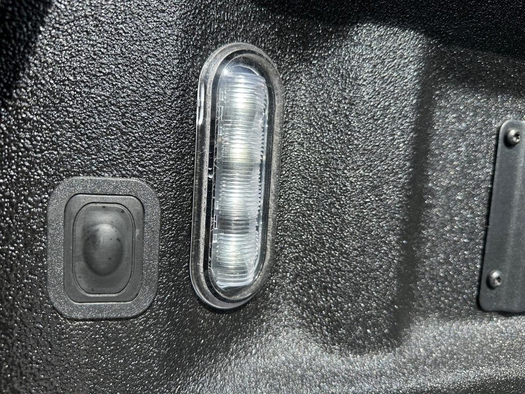 Ford F-150 Vehicle Full-screen Gallery Image 49