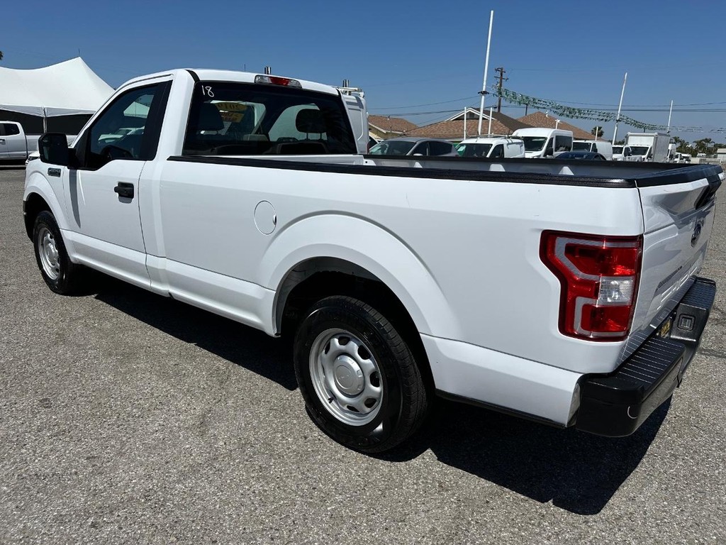 Ford F-150 Vehicle Full-screen Gallery Image 09