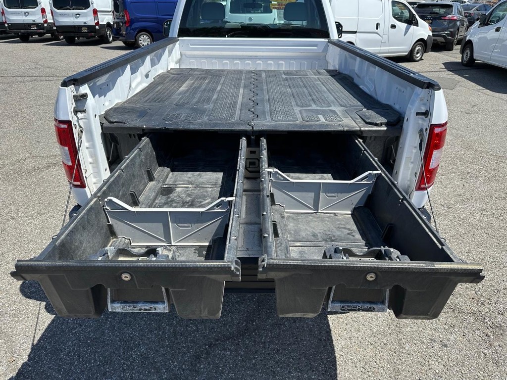 Ford F-150 Vehicle Full-screen Gallery Image 34