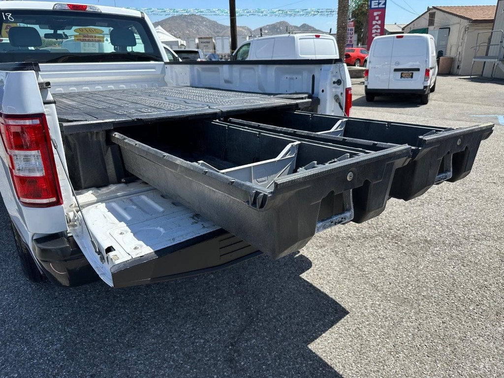 Ford F-150 Vehicle Full-screen Gallery Image 35