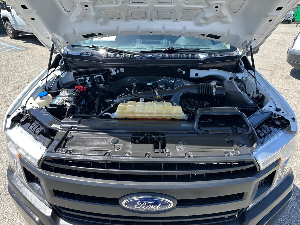 Ford F-150 Vehicle Full-screen Gallery Image 39
