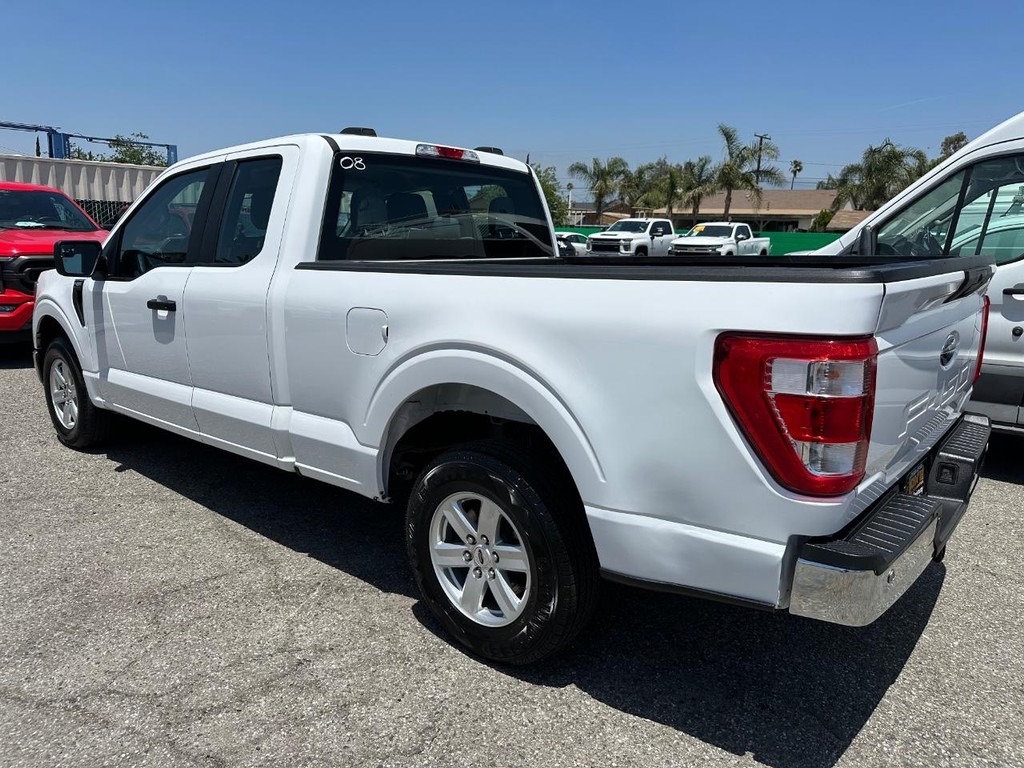 Ford F-150 Vehicle Full-screen Gallery Image 09