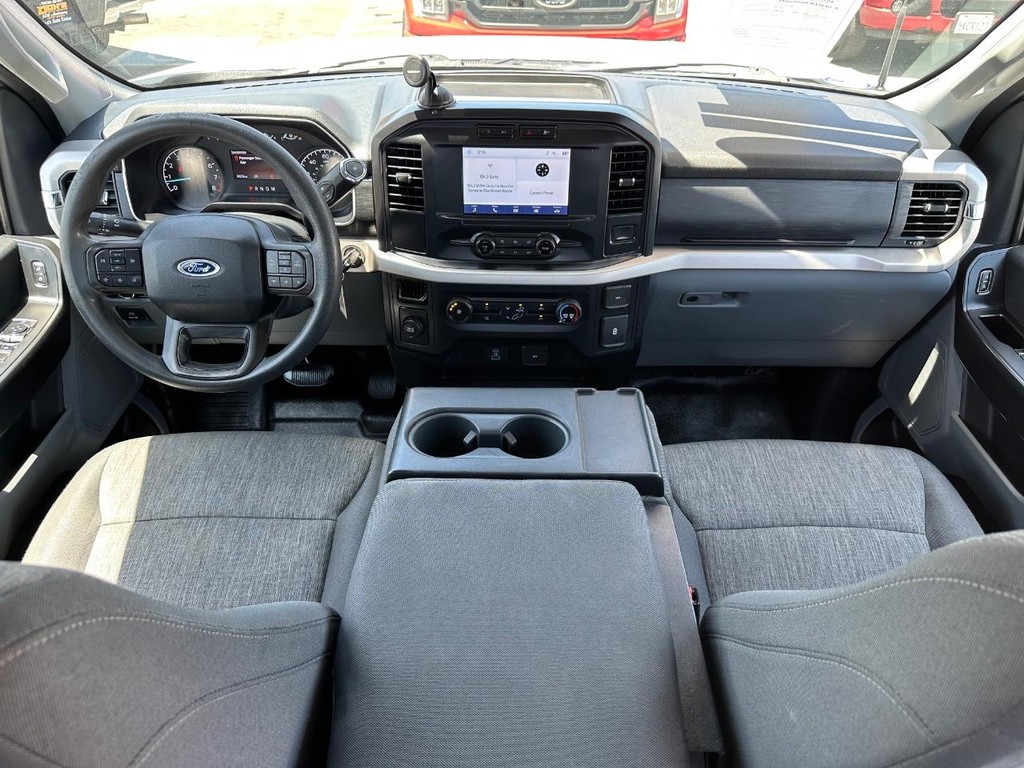Ford F-150 Vehicle Full-screen Gallery Image 29