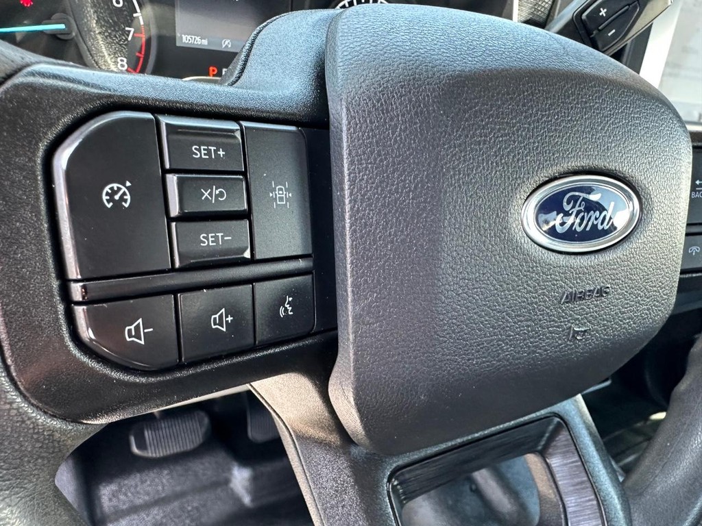 Ford F-150 Vehicle Full-screen Gallery Image 35