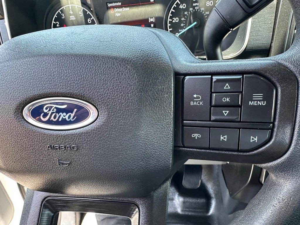 Ford F-150 Vehicle Full-screen Gallery Image 36