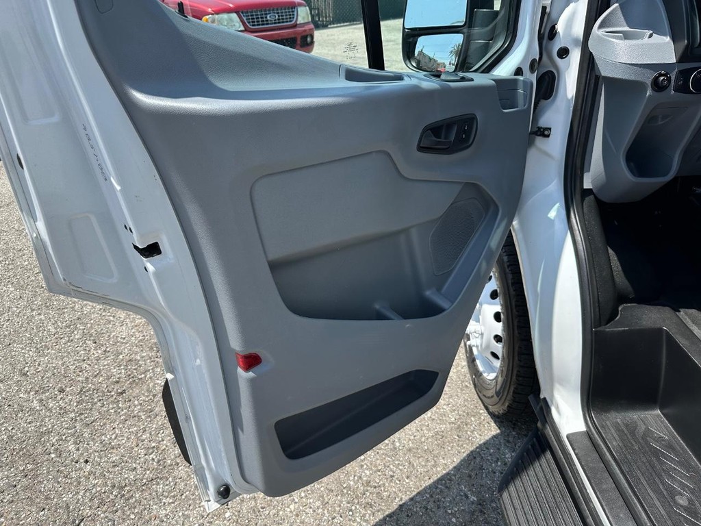 2019 Ford Transit photo 22