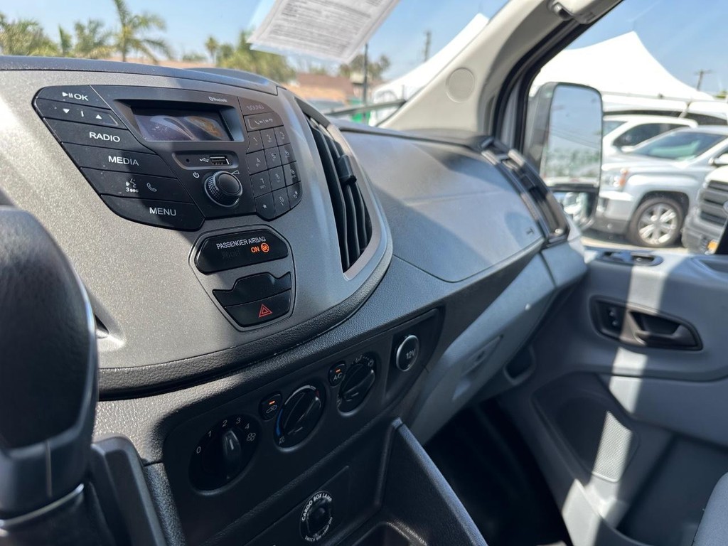 2019 Ford Transit photo 32