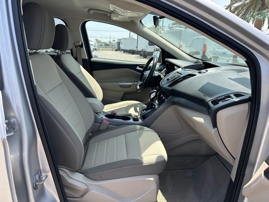 2015 Ford Escape SE photo 16