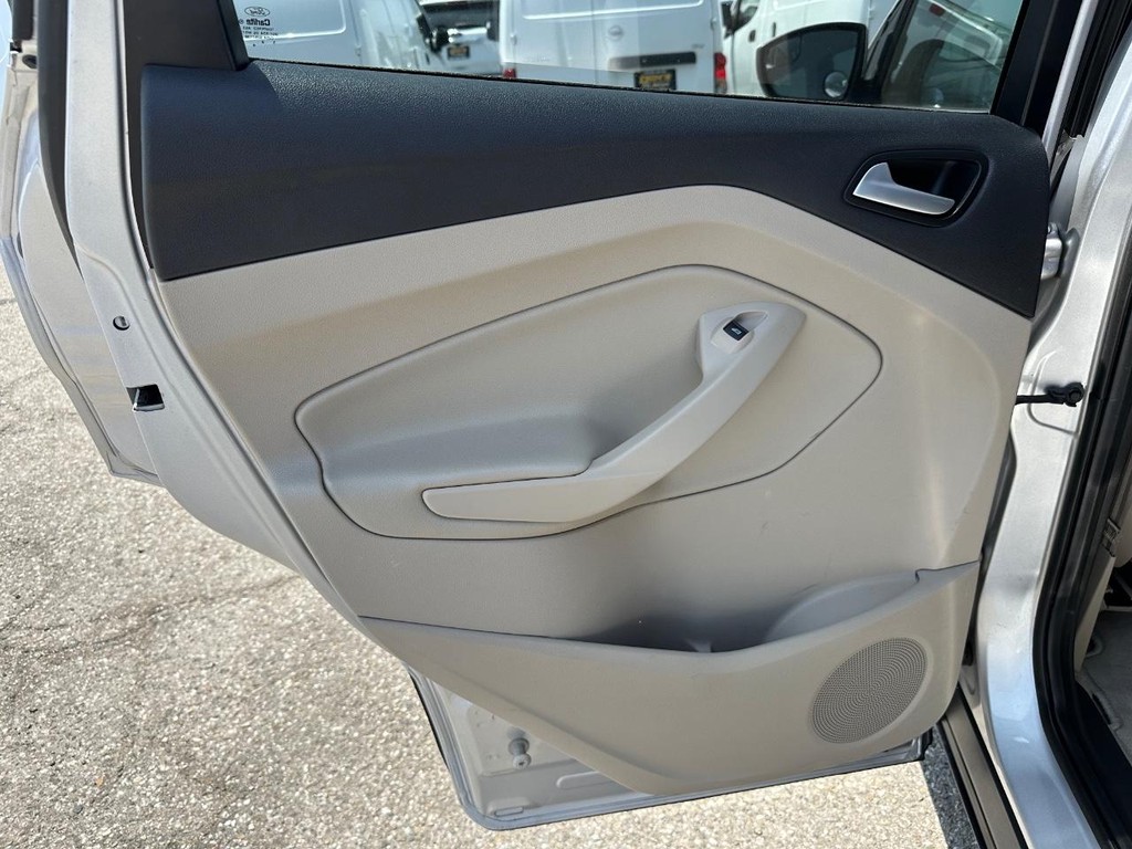 2015 Ford Escape SE photo 25