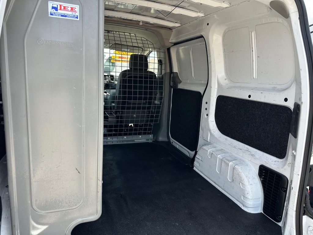 2019 Nissan NV200 photo 11