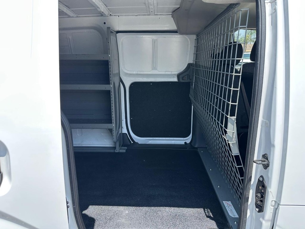 2019 Nissan NV200 photo 12