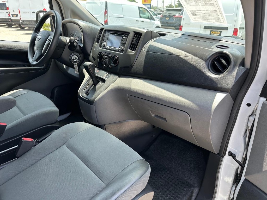 2019 Nissan NV200 photo 23