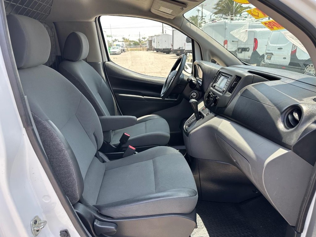 2019 Nissan NV200 photo 24