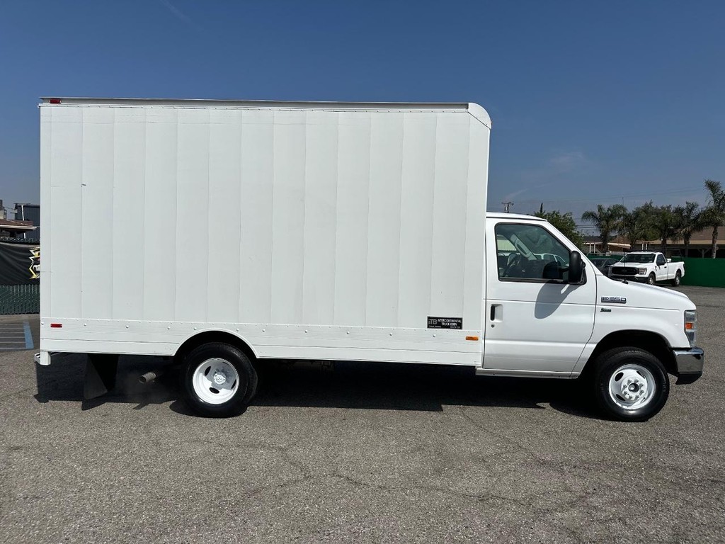2014 Ford E-350 photo 3