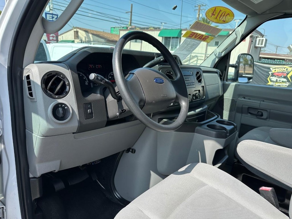 2014 Ford E-350 photo 12