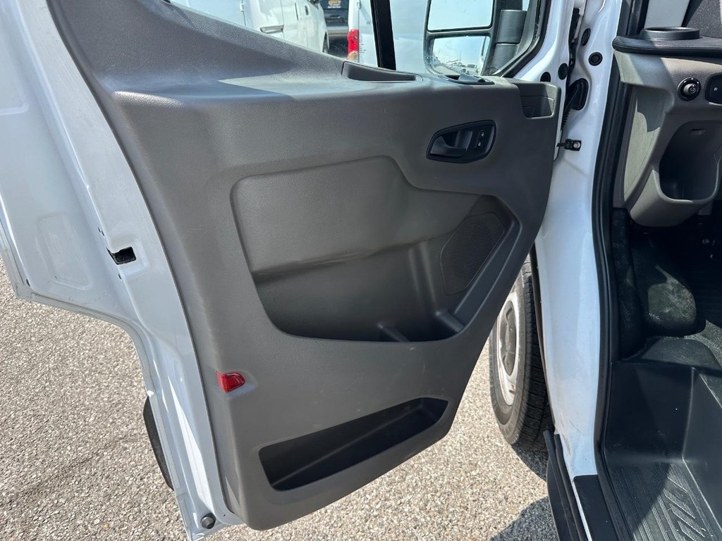 2020 Ford Transit photo 11