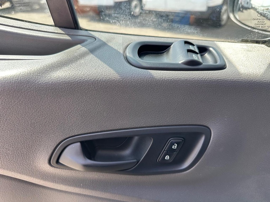2020 Ford Transit photo 21