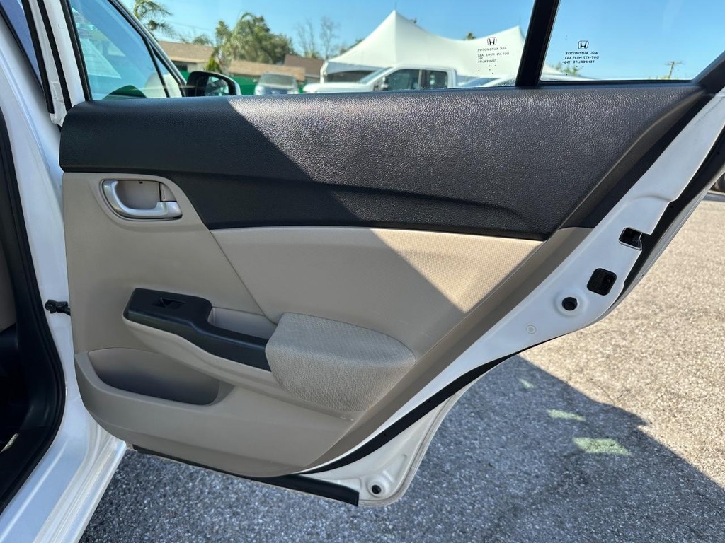 2013 Honda Civic LX photo 23