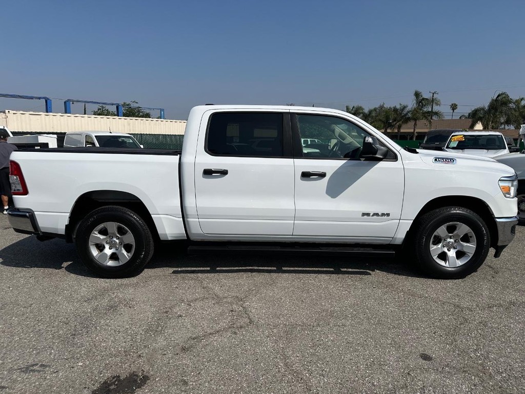 2020 Ram 1500 photo 3