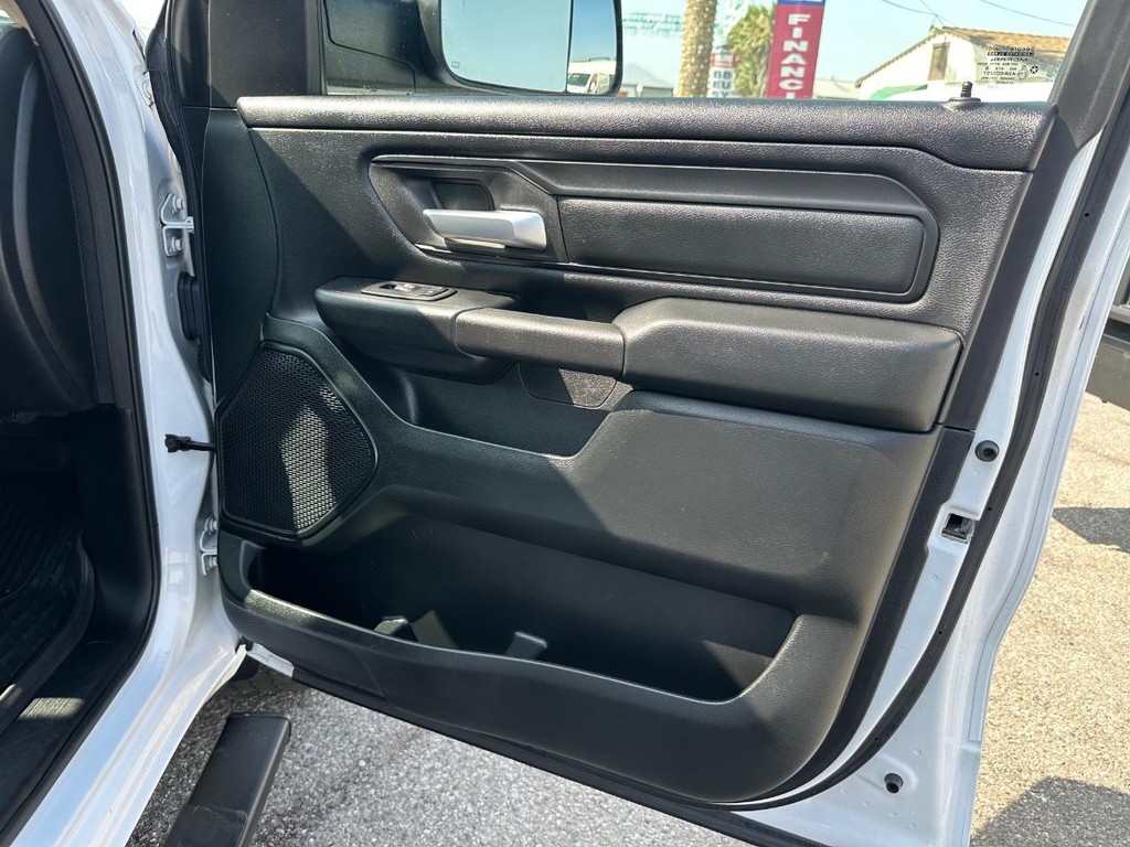 2020 Ram 1500 photo 14