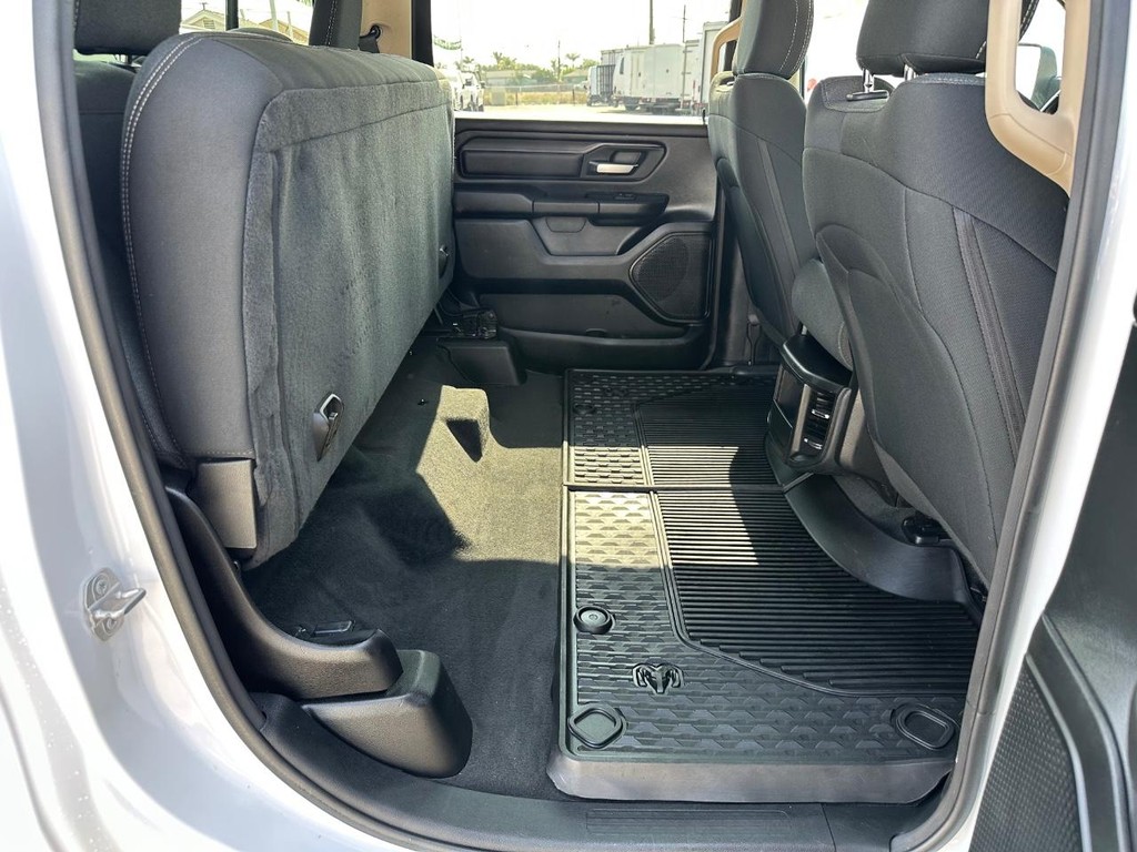 2020 Ram 1500 photo 27
