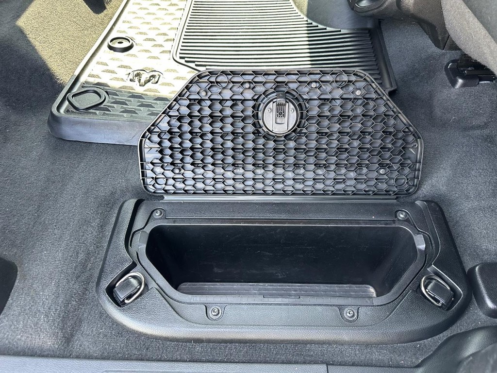 2020 Ram 1500 photo 28