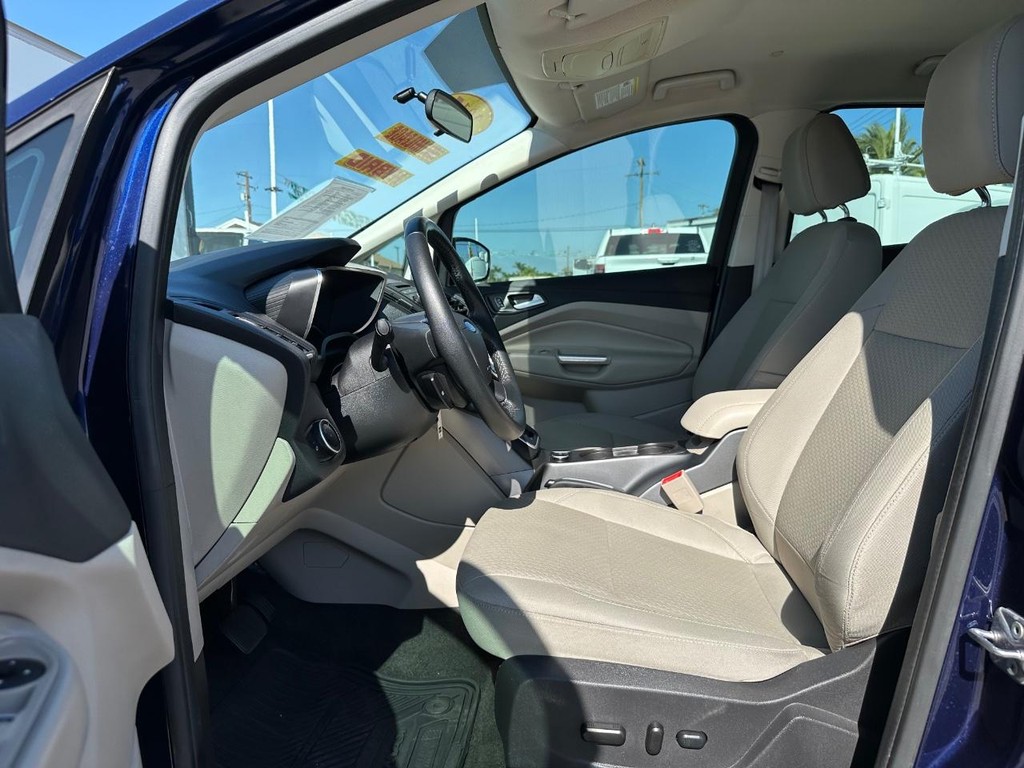 2017 Ford C-Max Hybrid SE photo 12