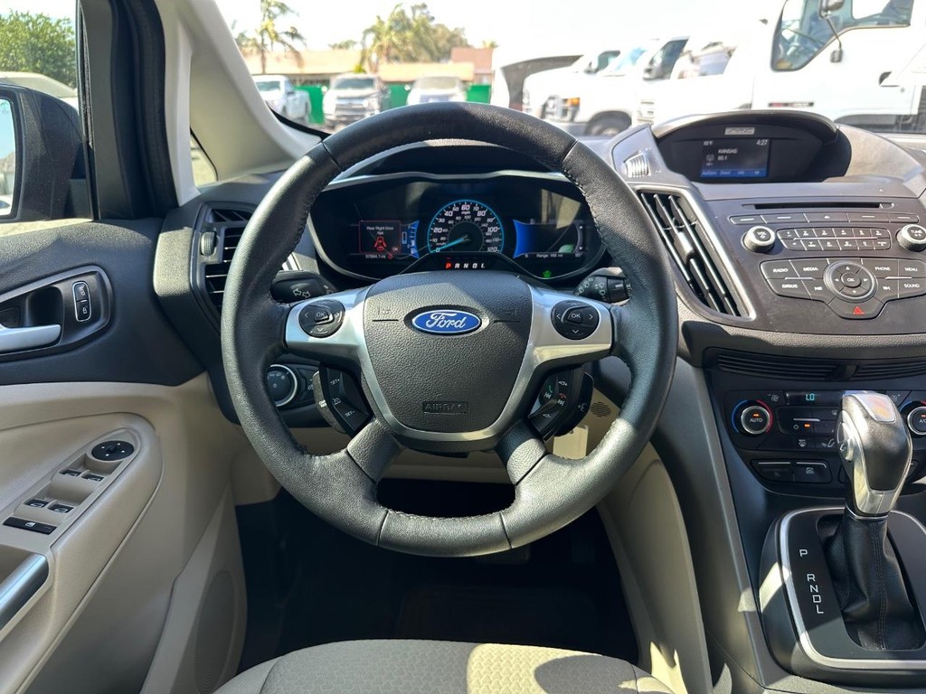 2017 Ford C-Max Hybrid SE photo 22