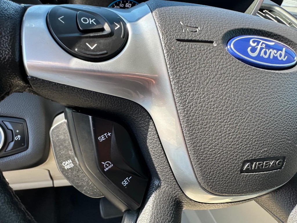 2017 Ford C-Max Hybrid SE photo 23