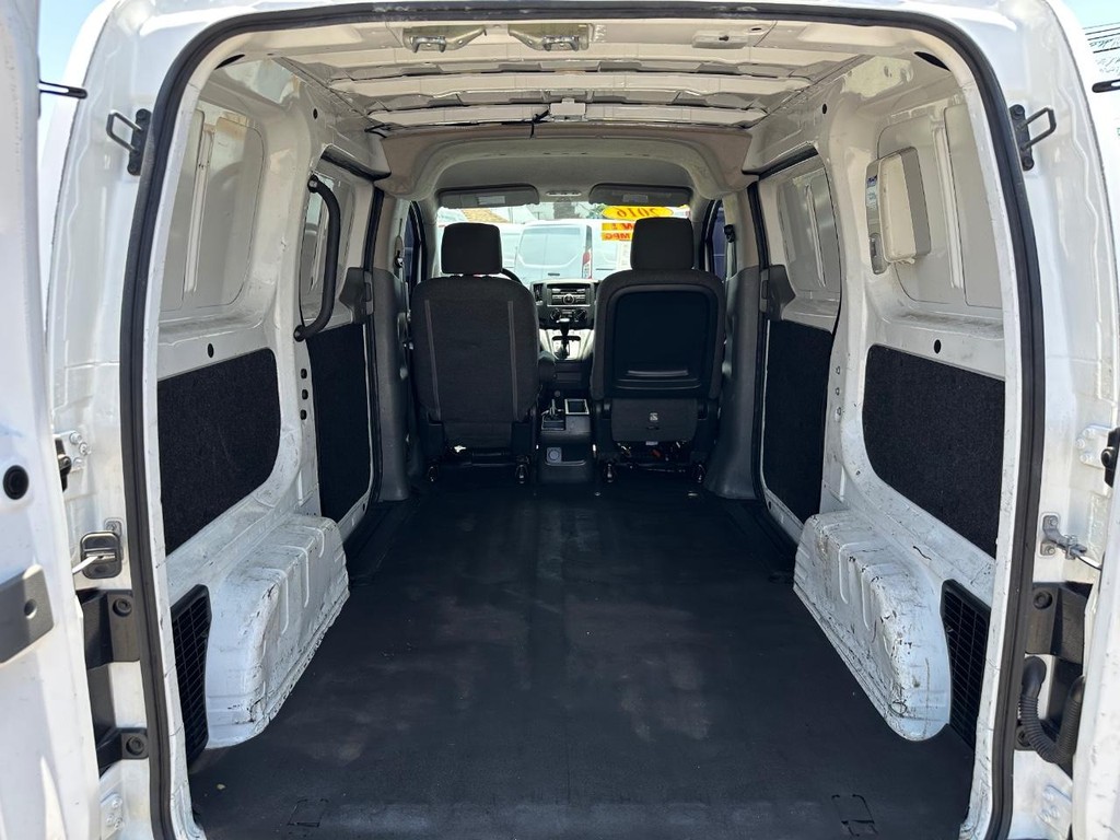 2016 Chevrolet City Express LS Cargo Van photo 9