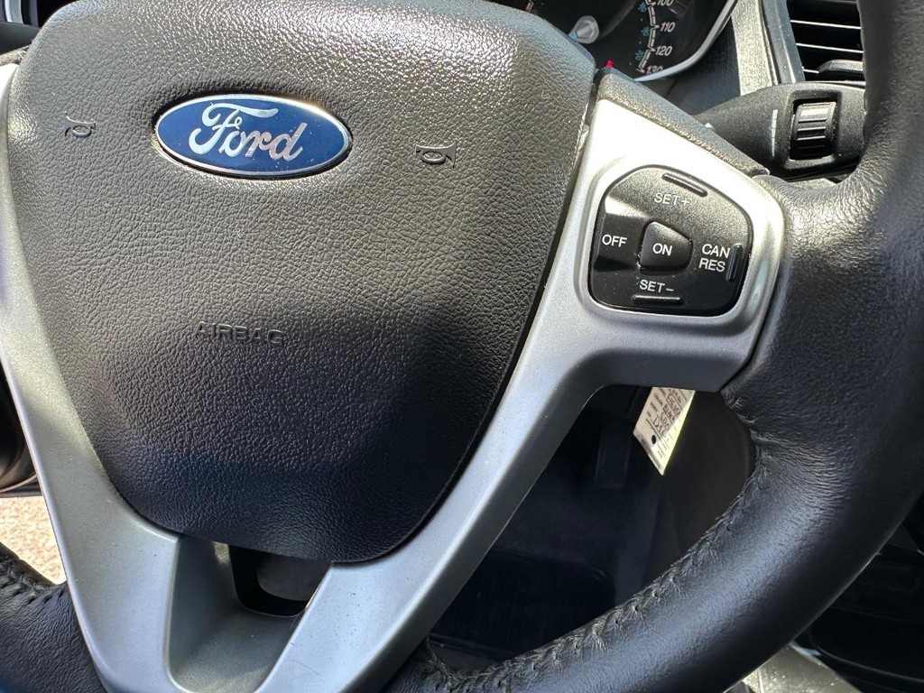 2015 Ford Fiesta SE photo 29