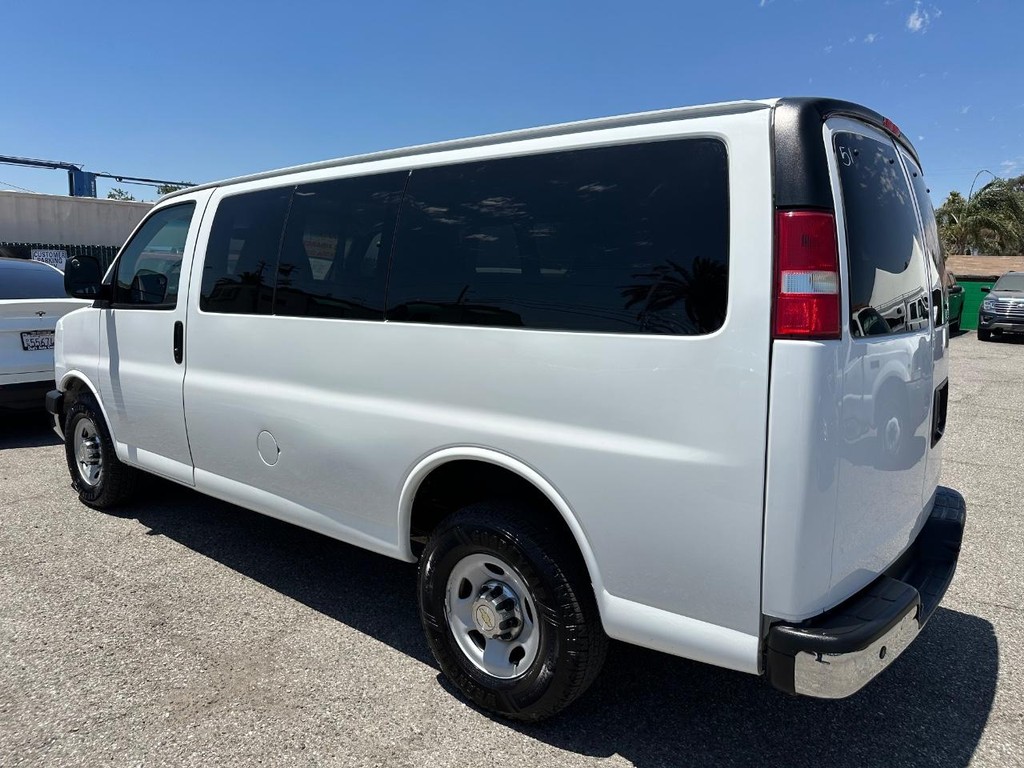 2013 Chevrolet Express 2500 LT photo 6