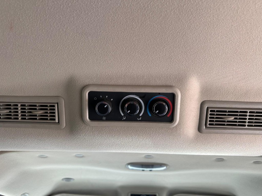 2013 Chevrolet Express 2500 LT photo 24