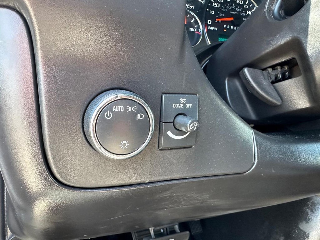 2013 Chevrolet Express 2500 LT photo 28