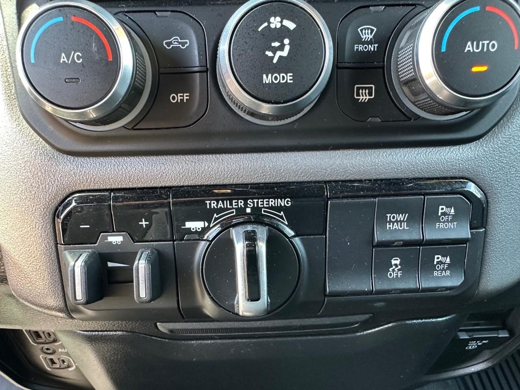 2021 Ram 1500 Big Horn photo 33
