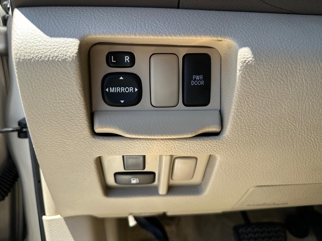 2004 Lexus RX 330 photo 32