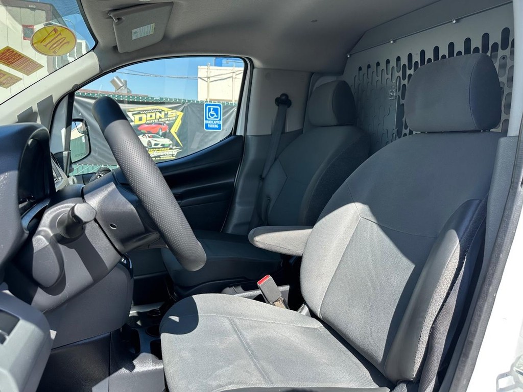 2017 Chevrolet City Express LS Cargo Van photo 13