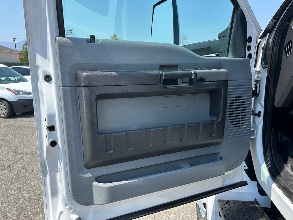 2016 Ford F-650 Crew Cab photo 14