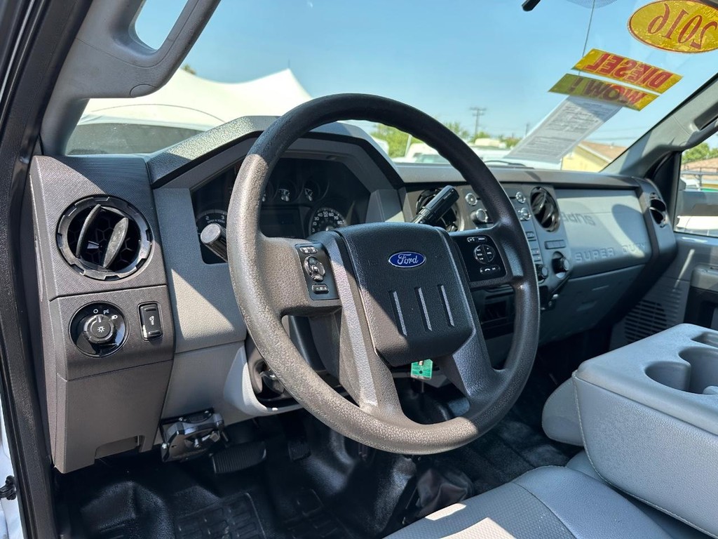 2016 Ford F-650 Crew Cab photo 15