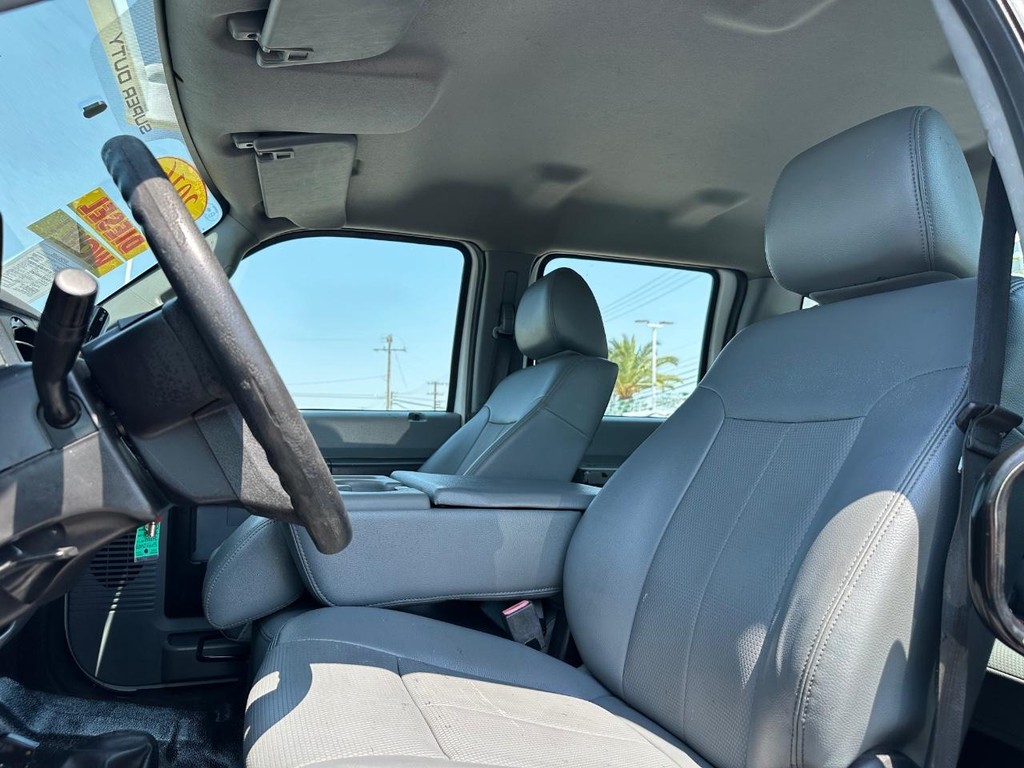 2016 Ford F-650 Crew Cab photo 17