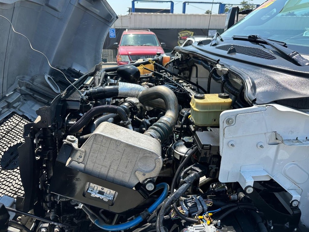 2016 Ford F-650 Crew Cab photo 42