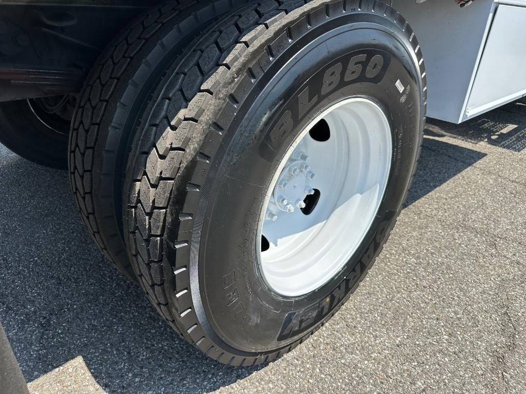 2016 Ford F-650 Crew Cab photo 45