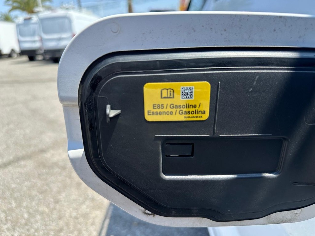 Ford F-150 Vehicle Full-screen Gallery Image 35